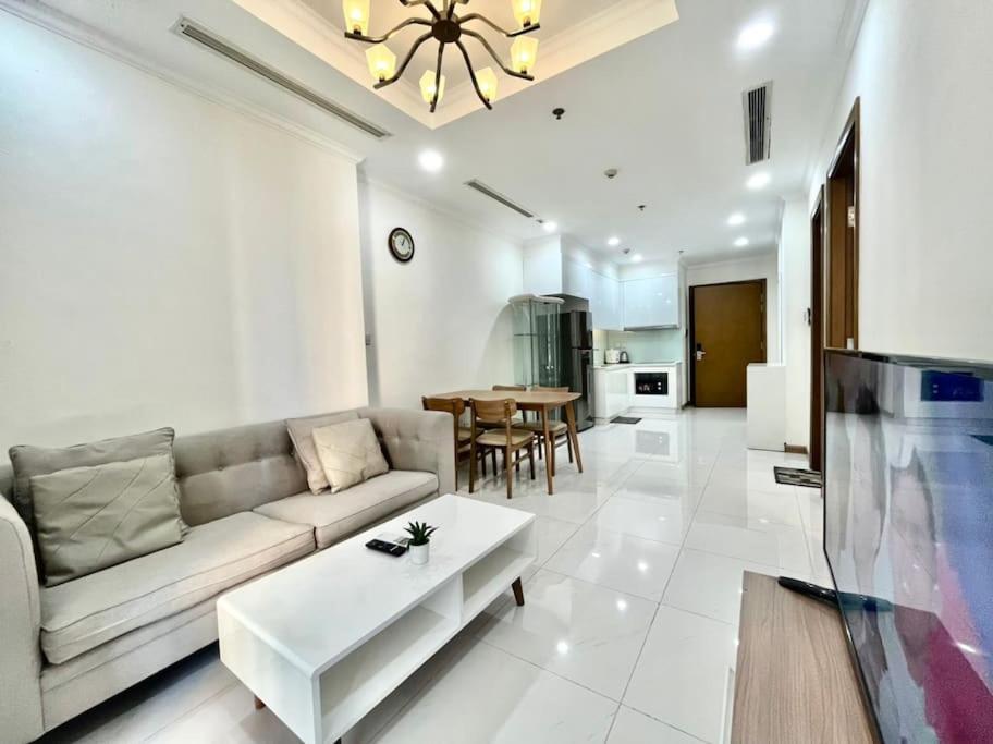 Vinhome Central Park Standard Home Stay Ho Chi Minh City Exterior photo